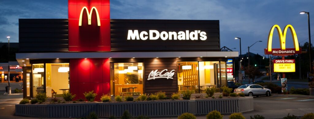 Акции McDonald’s дешевеют после слабой отчетности