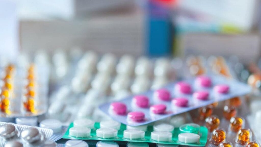 Счетный комитет: «В Павлодарской области в 2018 году было допущено нарушений при закупе лекарств почти на миллиард тенге»