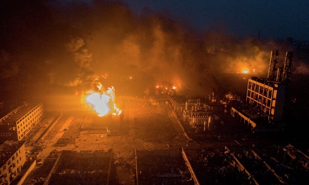 Взрыв на химзаводе в Китае: число жертв увеличилось до 64 человек