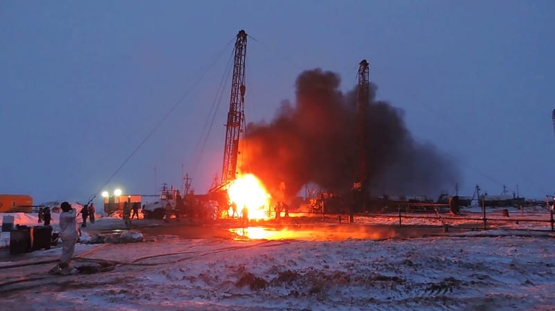 Пожар на месторождении Каламкас: создан оперативный штаб