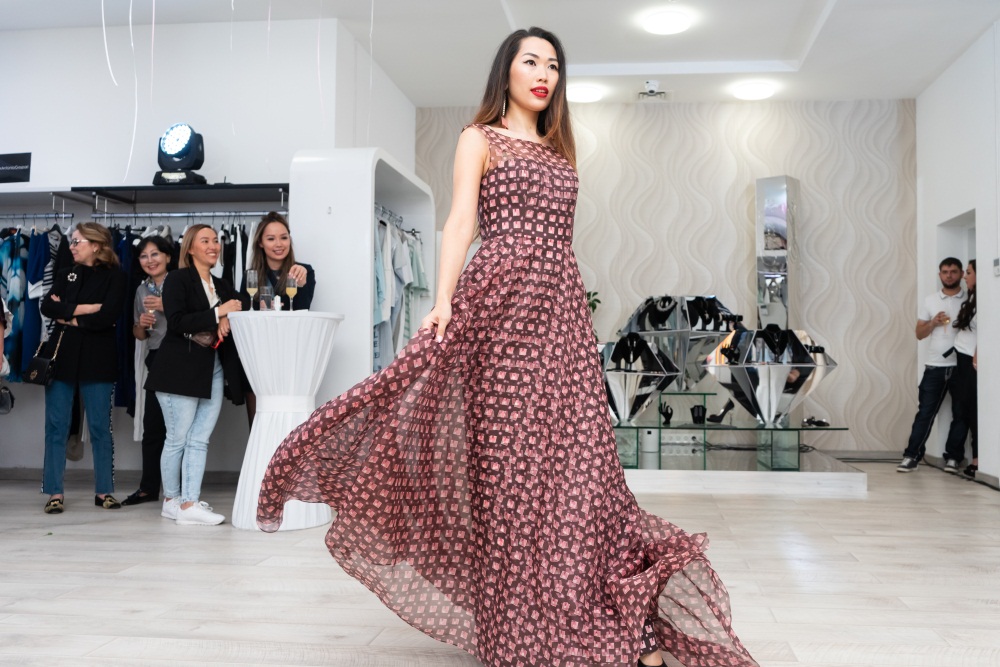 Ave.Montaigne представил новые коллекции именитых европейских брендов