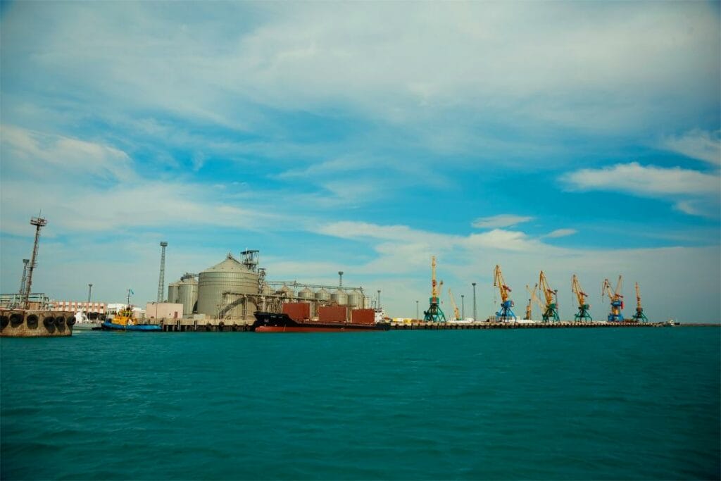 Что станет с главной морской гаванью Казахстана после приватизации