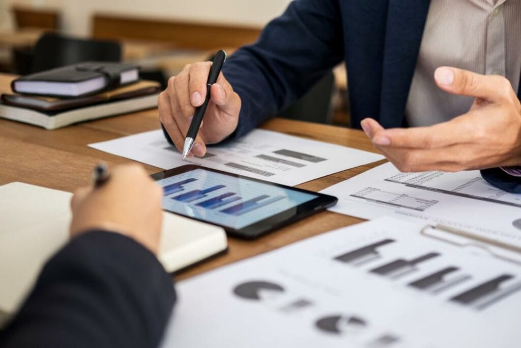 Что нужно делать правительству Казахстана для привлечения инвестиций по мнению Прейманиса