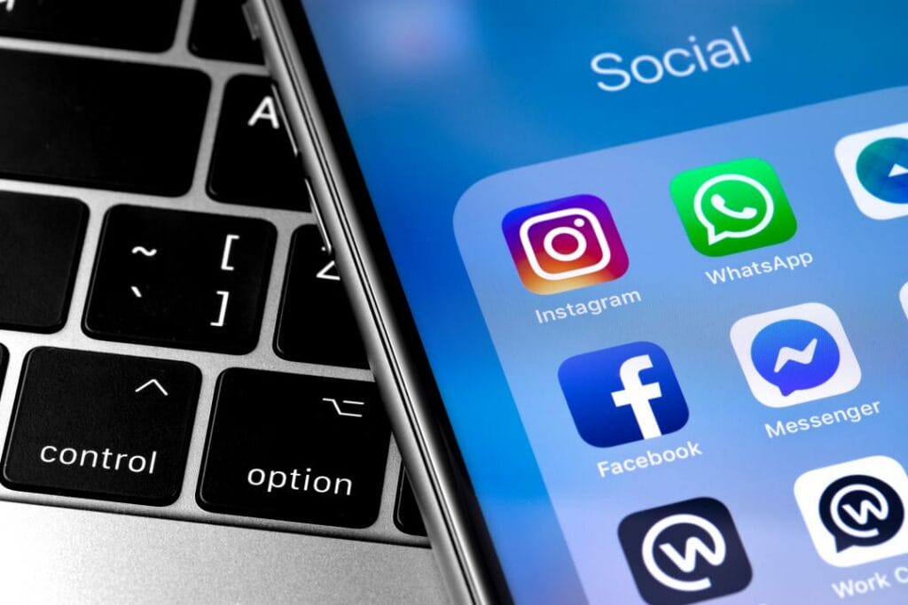 Facebook создает криптовалютную платежную систему