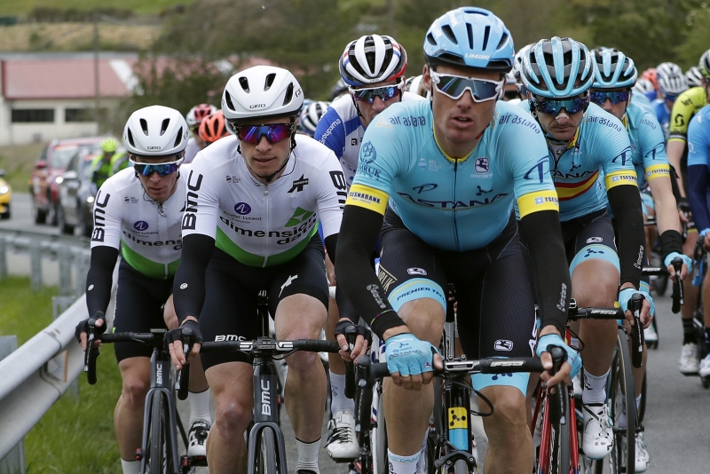 Капитан Astana Pro Team вошел в первую четверку на старте «Джиро д’Италия»