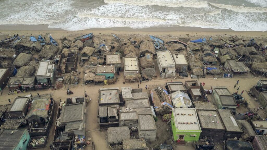 СК «ЕВРАЗИЯ» отправит страховые выплаты Индии после разрушительного циклона «Фани»