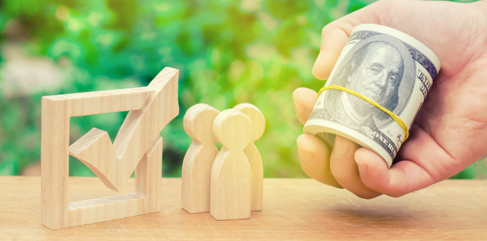 Казахстанцы пожертвовали кандидатам в президенты почти 900 миллионов тенге