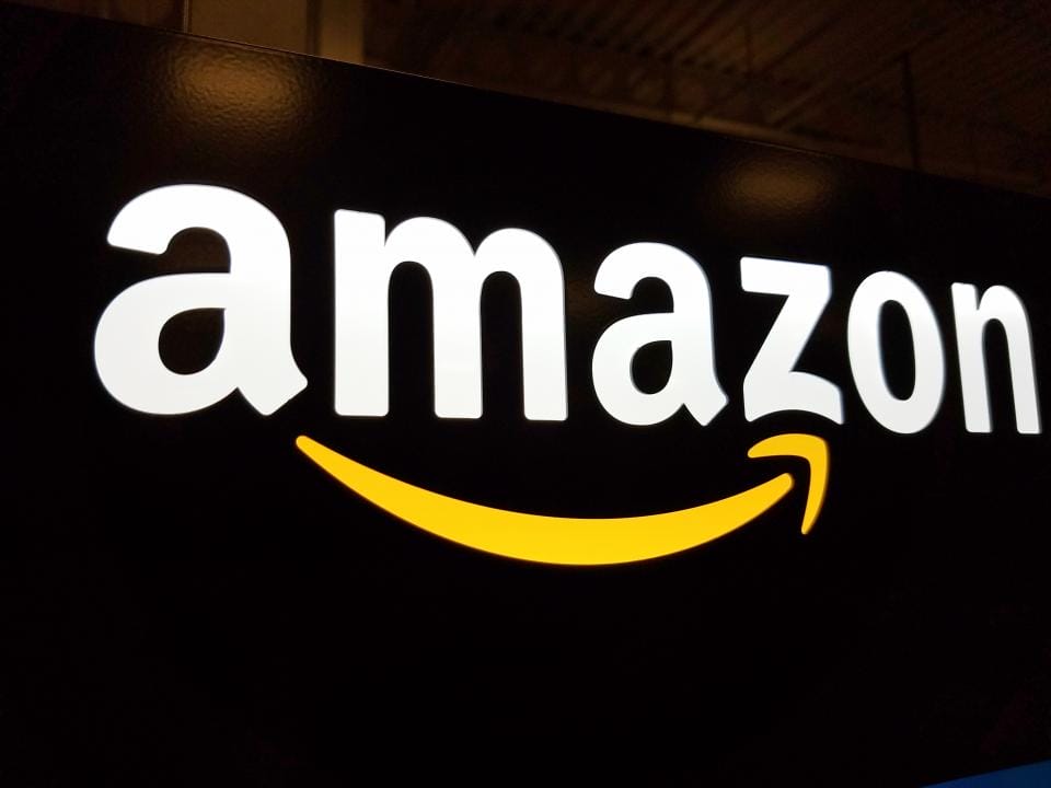 Amazon хочет купить сотового оператора
