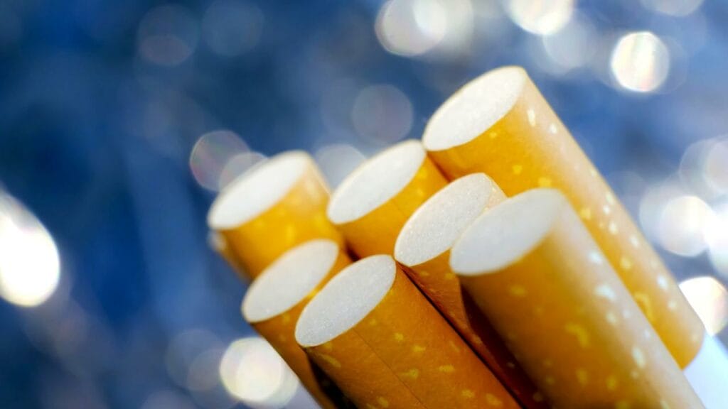 В казахстанском порту Актау пресечена контрабанда сигарет на 1 млрд тенге