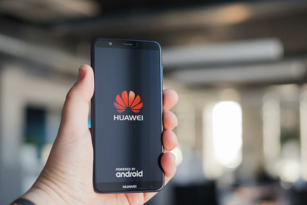 У российской ОС мало шансов появиться на смартфонах Huawei