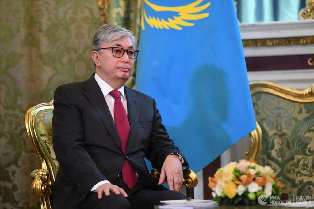 Токаев переназначил акимов
