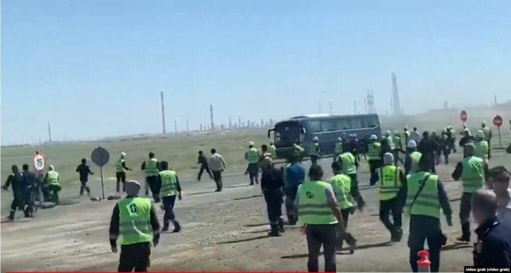 Выросло количество пострадавших при беспорядках на Тенгизе