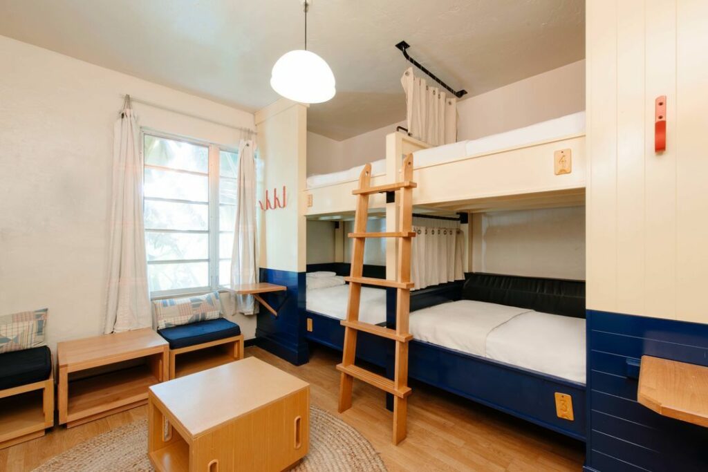 Рон Беркли и Sydell Group продали молодежный гостиничный бренд за $400 млн