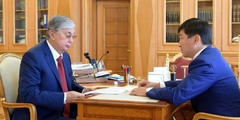 Байбек рассказал Токаеву об очищении рядов партии