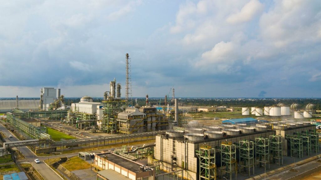 Власти Узбекистана продали суперфосфатный завод иностранцам