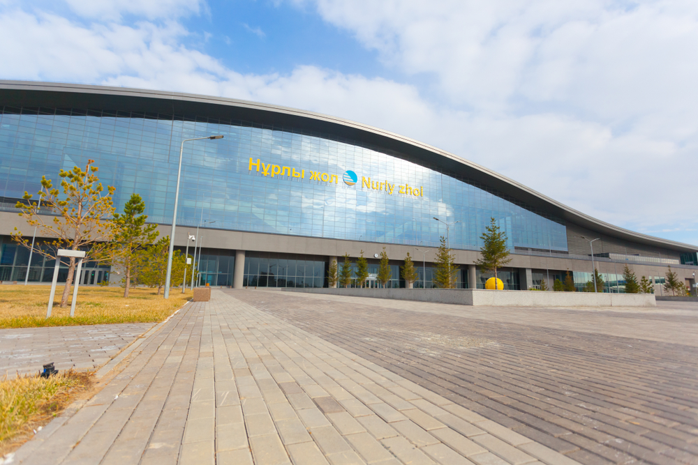 В Казахстане вновь перестанут пускать на перрон вокзалов без билетов