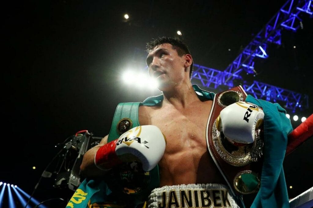 Алимханулы хочет собрать все пояса в среднем весе