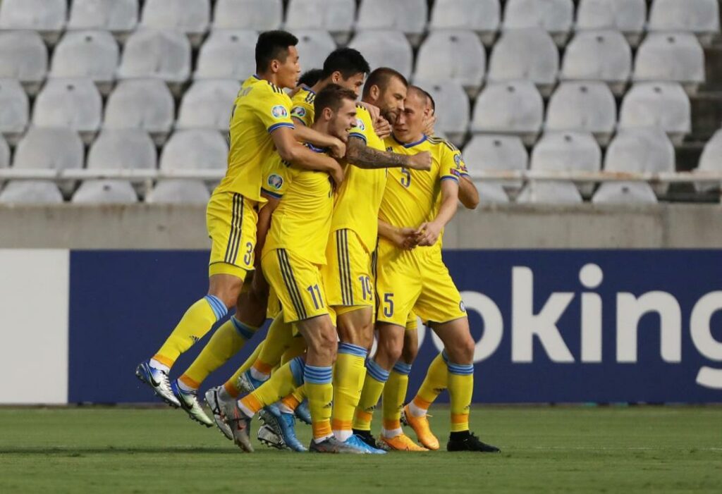 Казахстан сохранил третье место в группе Евро