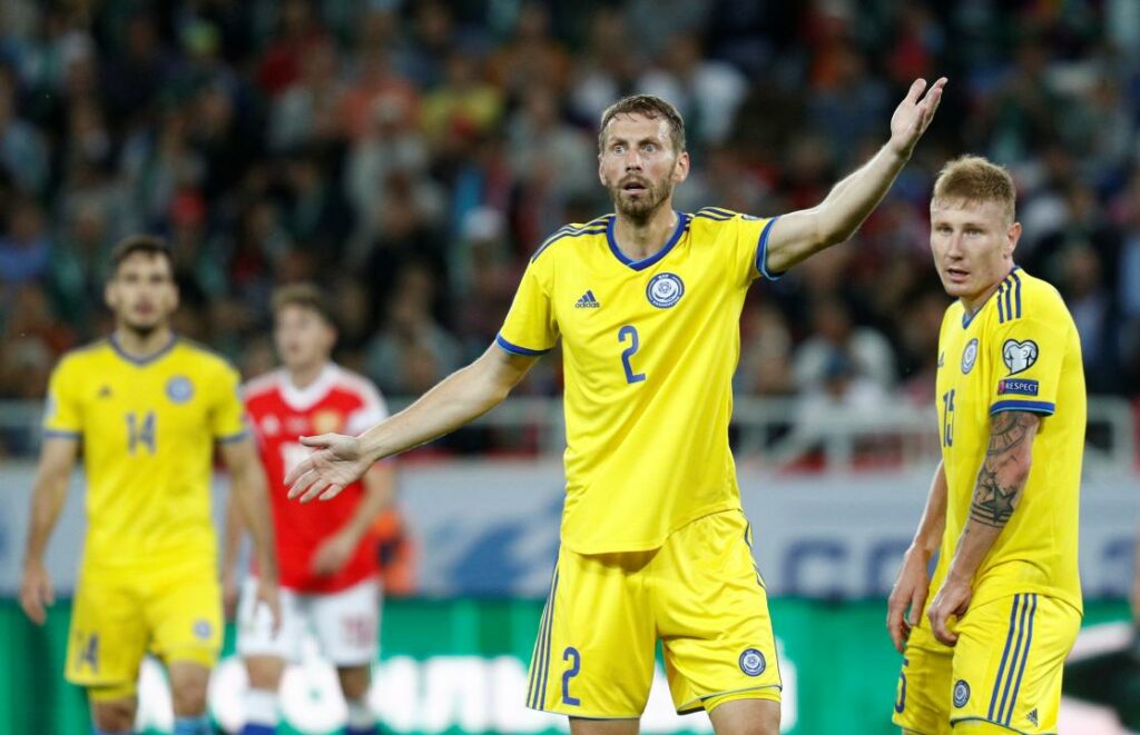 Казахстан уступил России на последних минутах