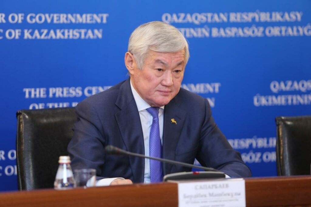 Бердибек Сапарбаев прибыл в Караганду