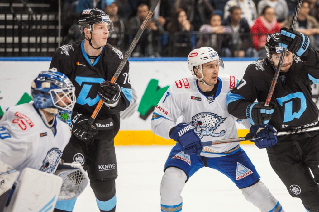 «Барыс» одержал волевую победу над минским «Динамо»