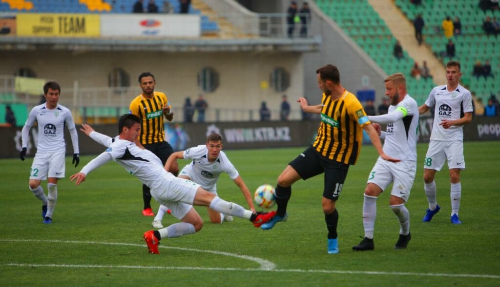 Фоторепортаж с последнего матча чемпионата Казахстана