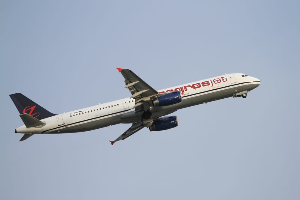 Иранская авиакомпания начала полеты в Ташкент