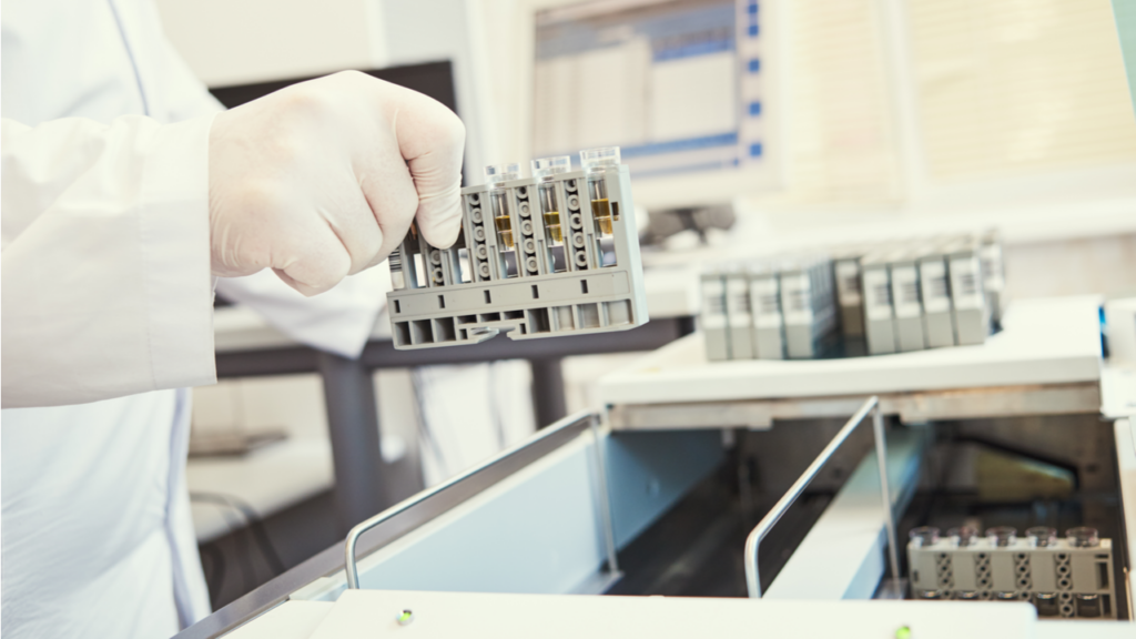 FIS официально объявила о четырехлетнем бане Полторанина