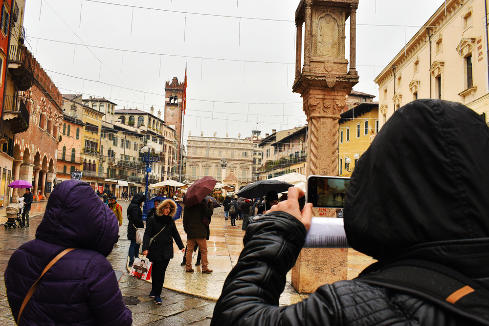 В Италии закрываются школы, университеты и кинотеатры