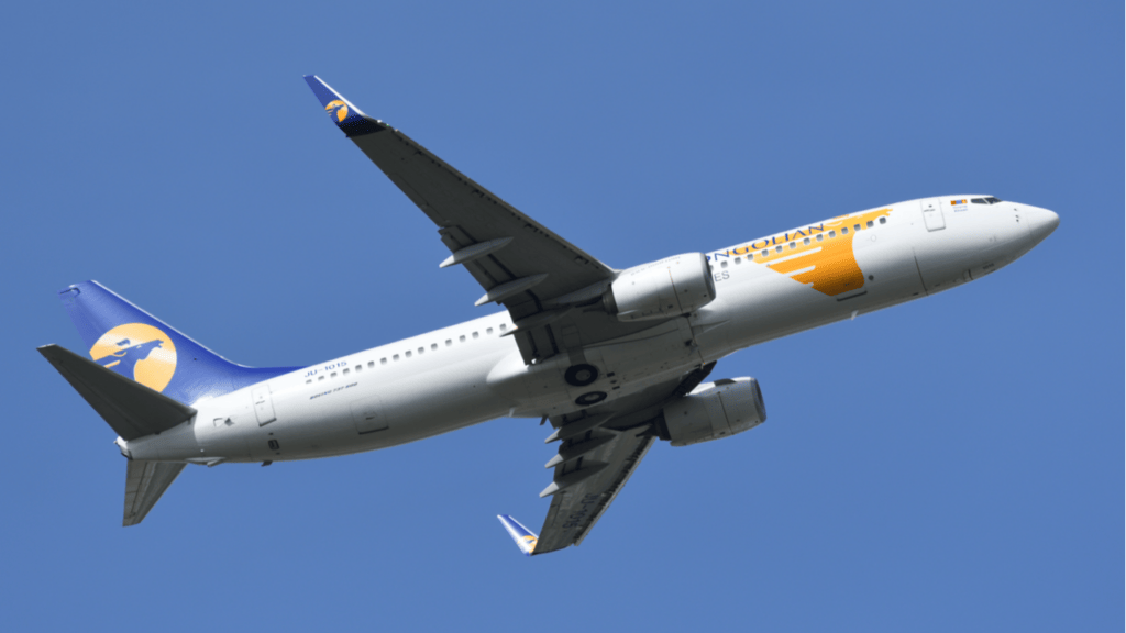 Монголия приостановила авиарейсы в Казахстан