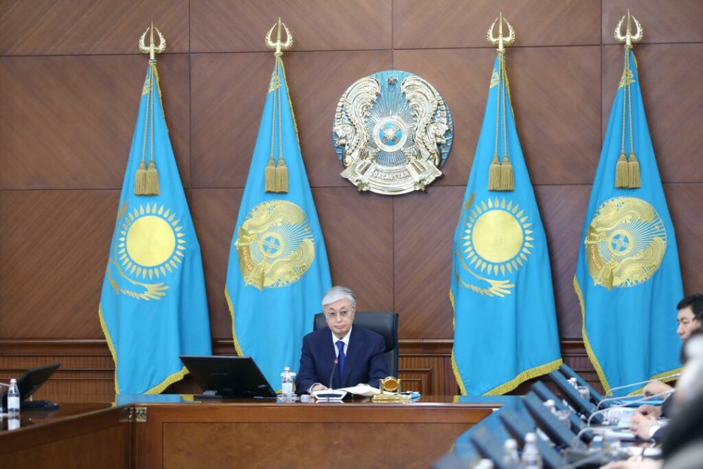 Токаев рассказал Помпео о готовности оказать помощь странам ЦА