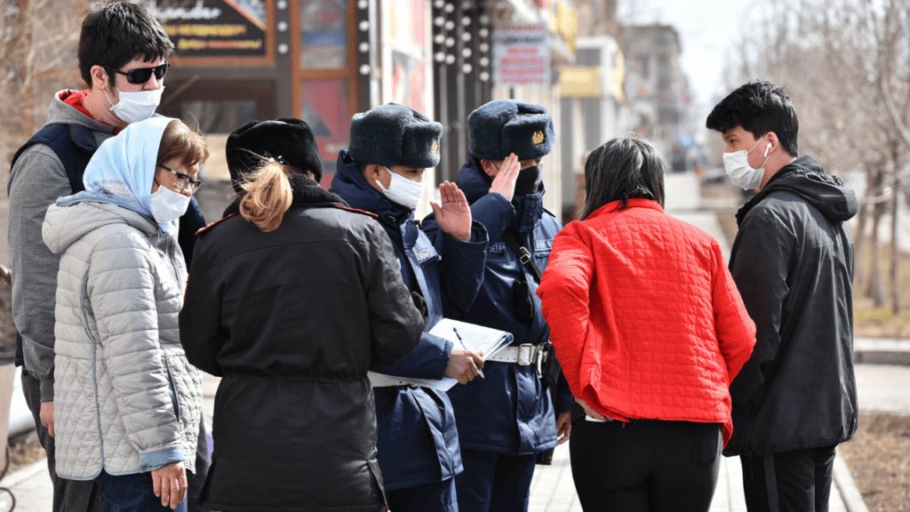 В Казахстане зафиксированы 880 случаев регистрации коронавируса