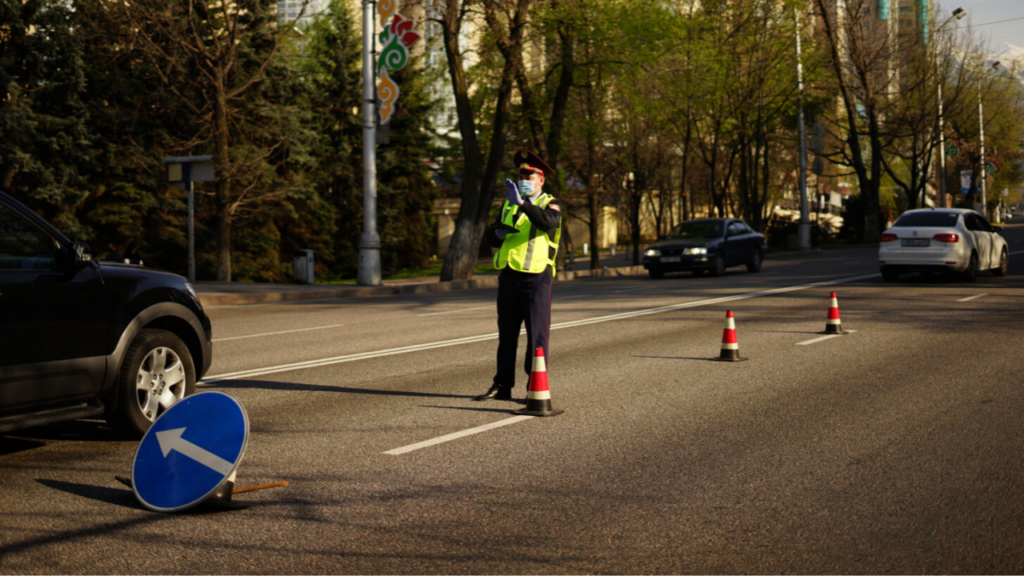 Количество зарегистрированных зараженных COVID-19 в Казахстане достигло 2334