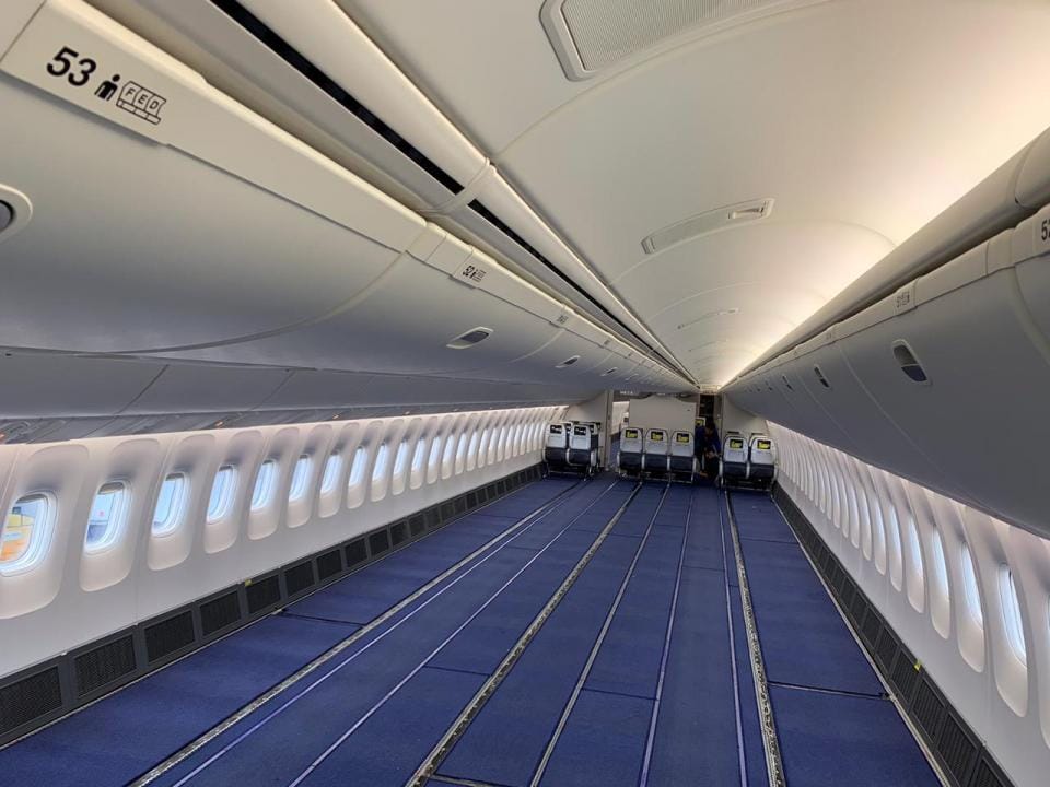 Air Astana переоборудует три Boeing 767-300 в полугрузовые самолеты