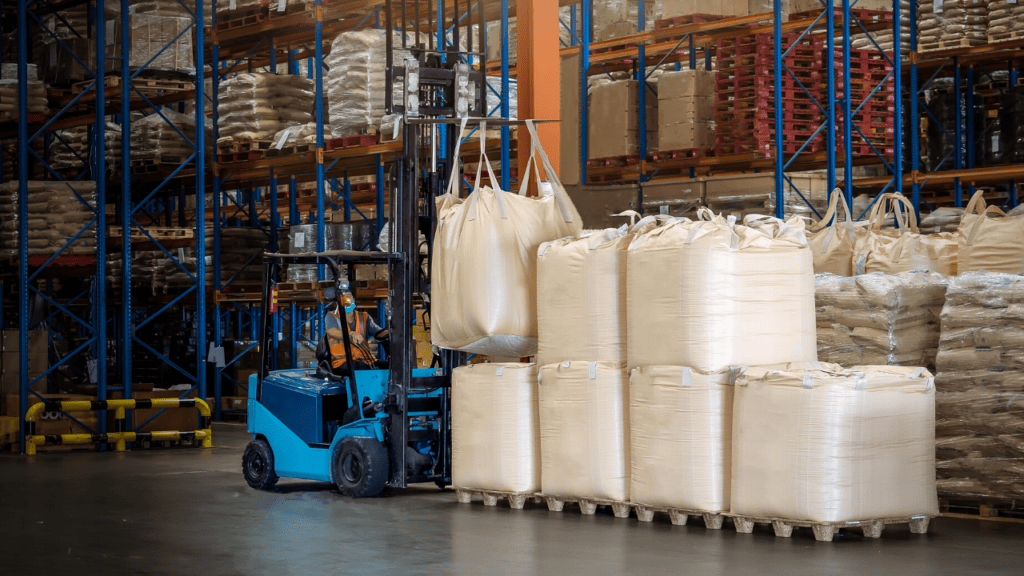 Во время карантина на севере Казахстана открыли производство биг-бэгов