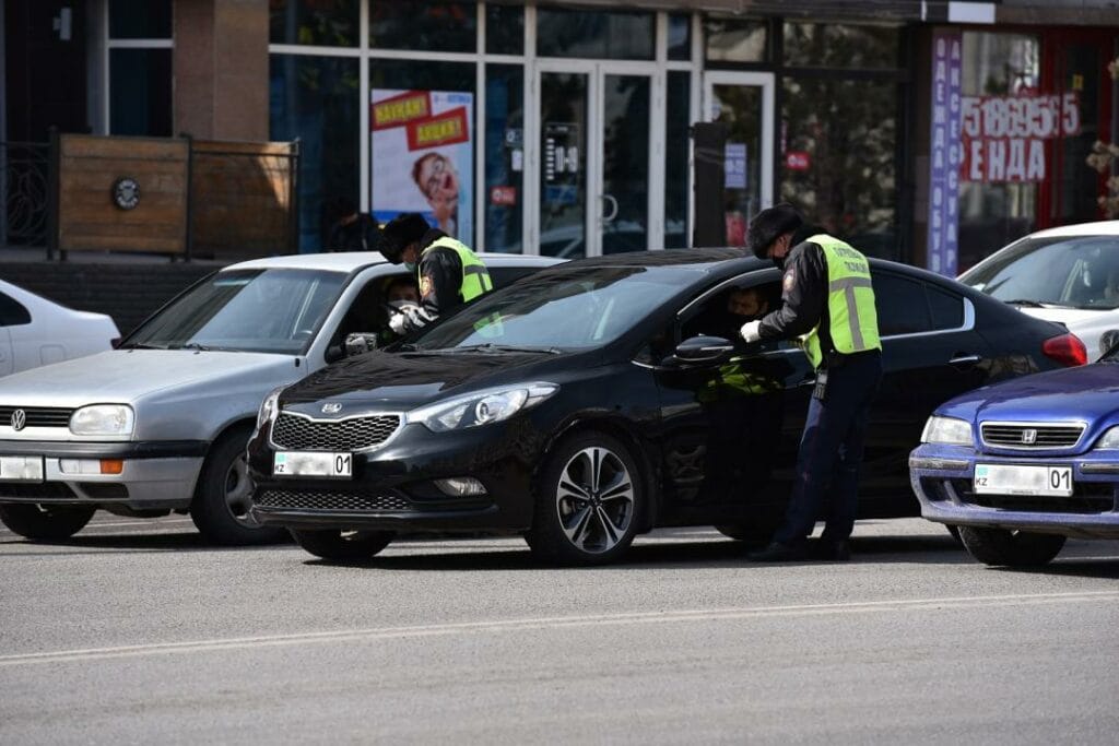 Казахстанцы потратили на новые авто почти 170 млрд тенге