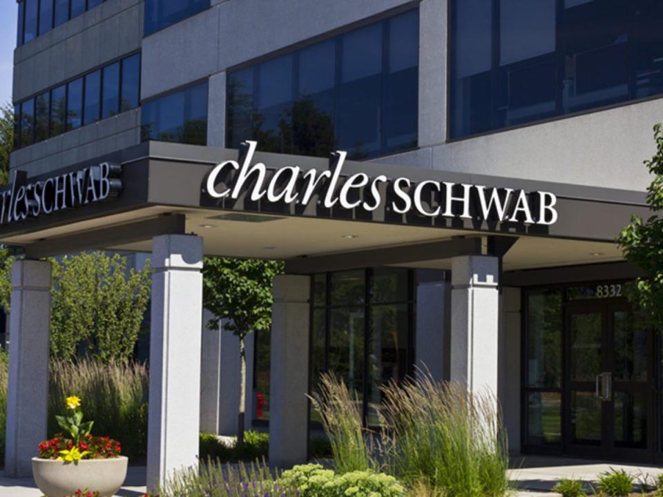 Charles Schwab получил разрешение на поглощение Ameritrade