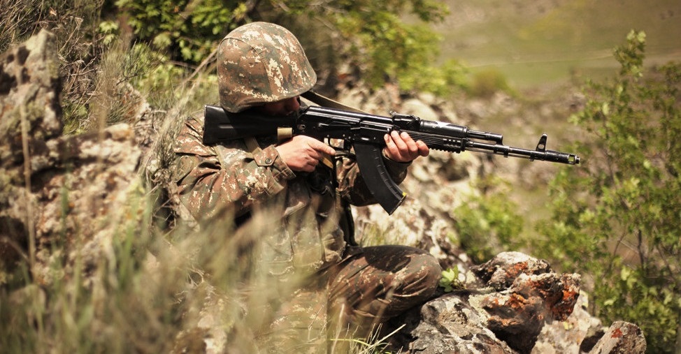 На границе Армении и Азербайджана снова начались столкновения