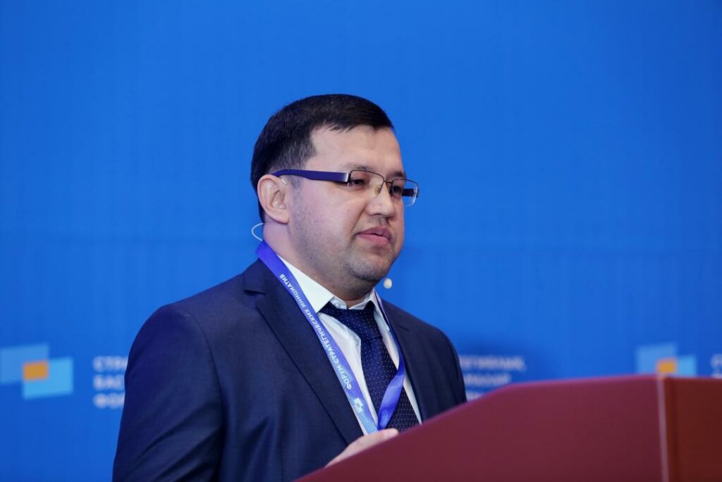 Токаев освободил Худайбергенова от должности внештатного советника