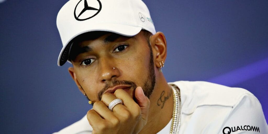 Льюис Хэмилтон выиграл Гран-при Великобритании