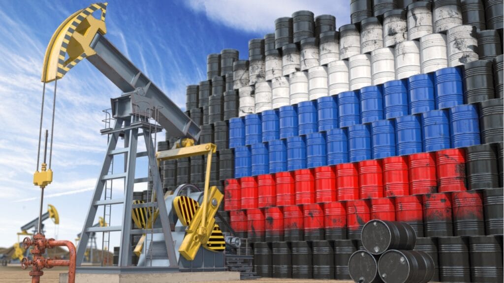 Россия намерена увеличить добычу нефти с июля