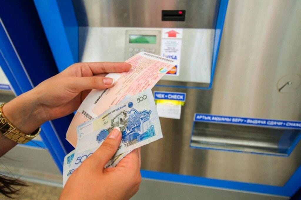 За 10 дней в Казахстане продали 217 тысяч ж/д билетов
