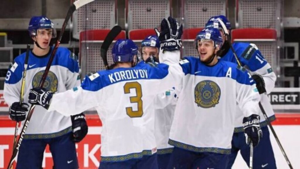 Казахстан проиграл Латвии на виртуальном чемпионате мира по хоккею