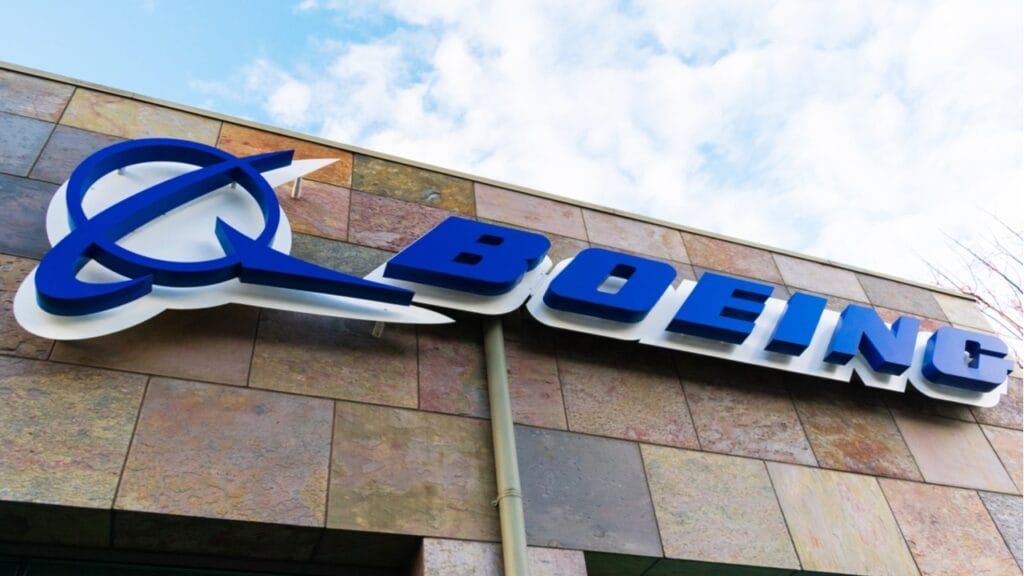 Boeing сократит 10% сотрудников по всему миру