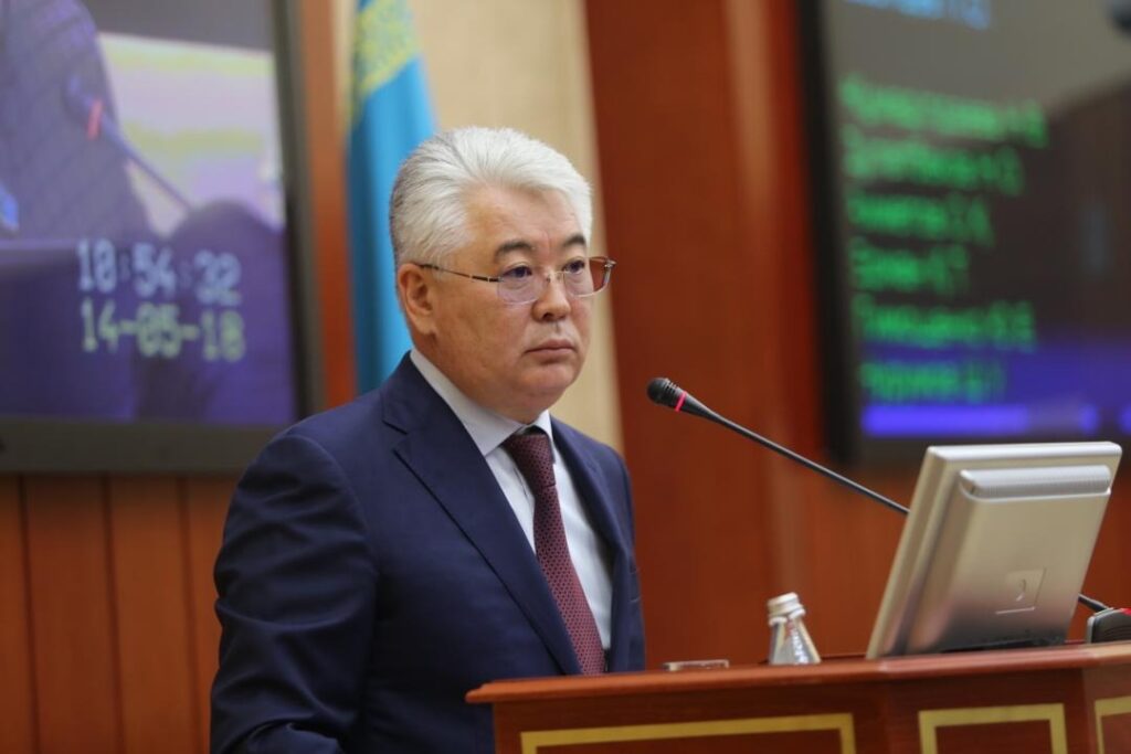 Казахстан нарастил производство золота и алюминия