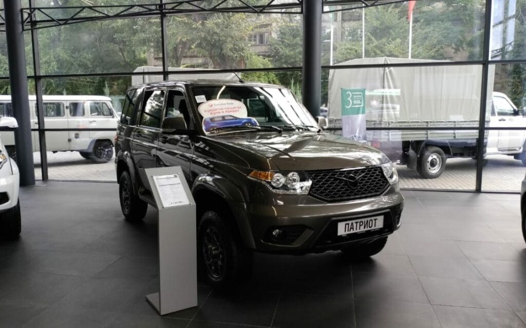 Группа компаний «Вираж» реализовала 1 470 автомобилей российского бренда УАЗ