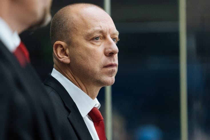 Бывший наставник «Барыса» признан лучшим тренером своей страны