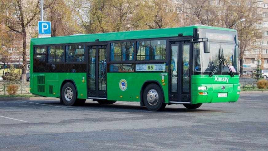 Алматыда қоғамдық көліктер сағат 22.00- ге дейін жүреді