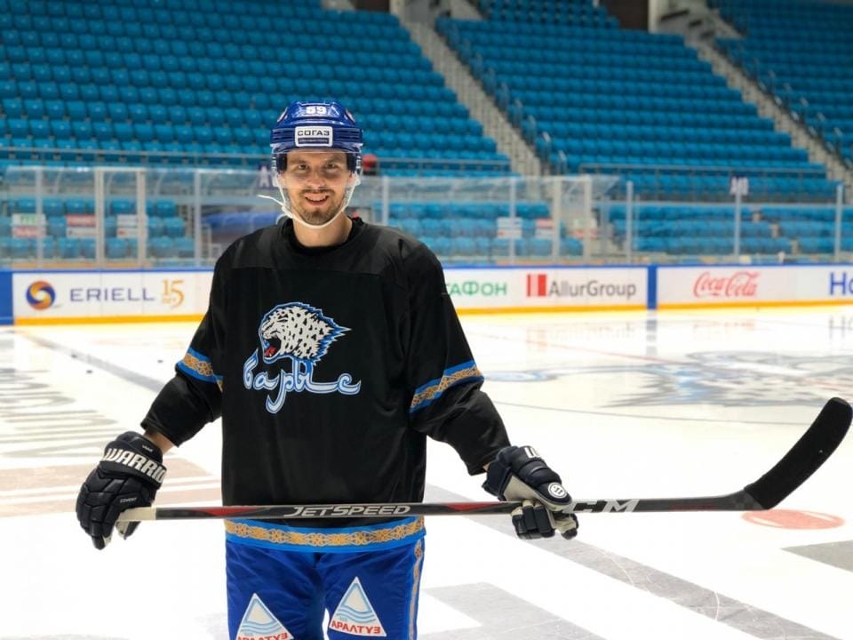 ХК «Барыс» продлил контракт с форвардом из Швеции