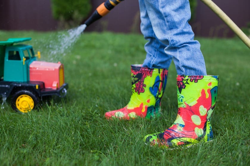 Атырауда жоғалып кеткен 1,5 жастағы бала өлі күйінде табылды